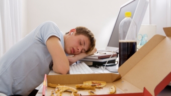 Teens and Lack of Sleep Linked to Attention Problems, Low Grades